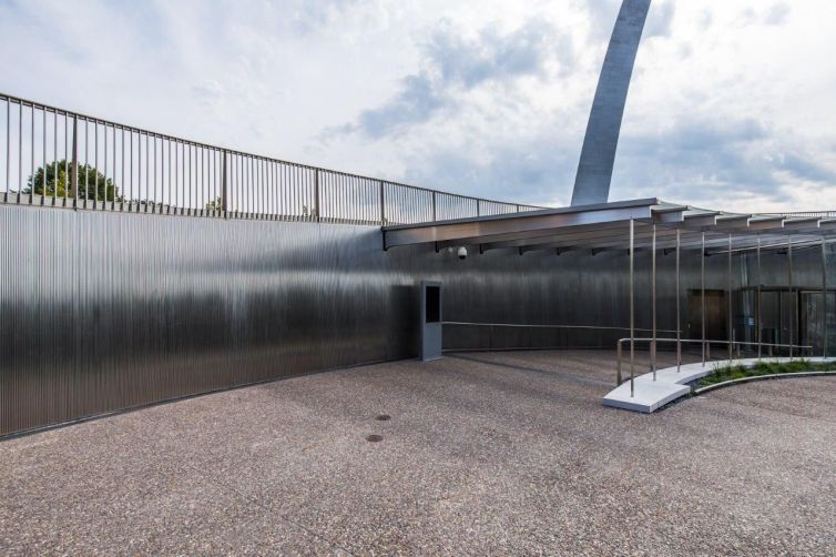 Hendrick Architectural – Stainless Steel Wall Panels